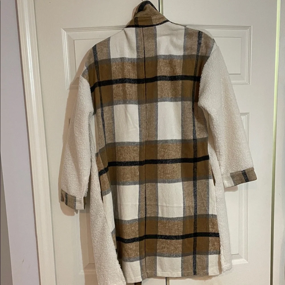 Cozy Cream and Brown Teddy Jacket - Picture 2 of 2